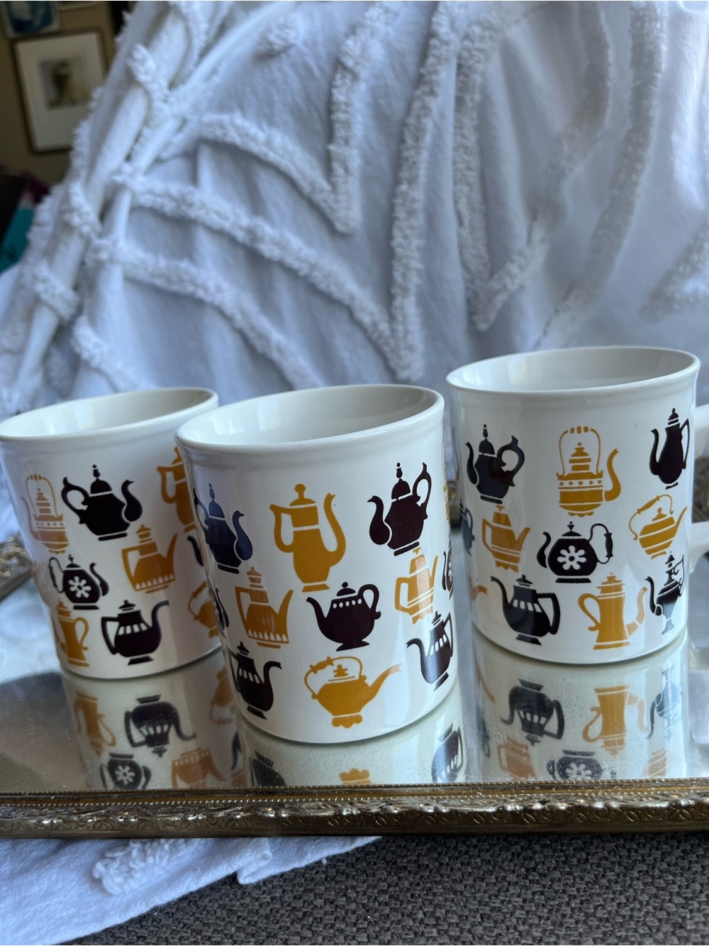 3 Vintage Staffordshire Coffee Tea Motif Mugs in Gold & Black